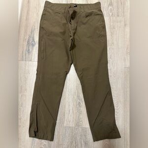 Olive Kirkland Casual Pants